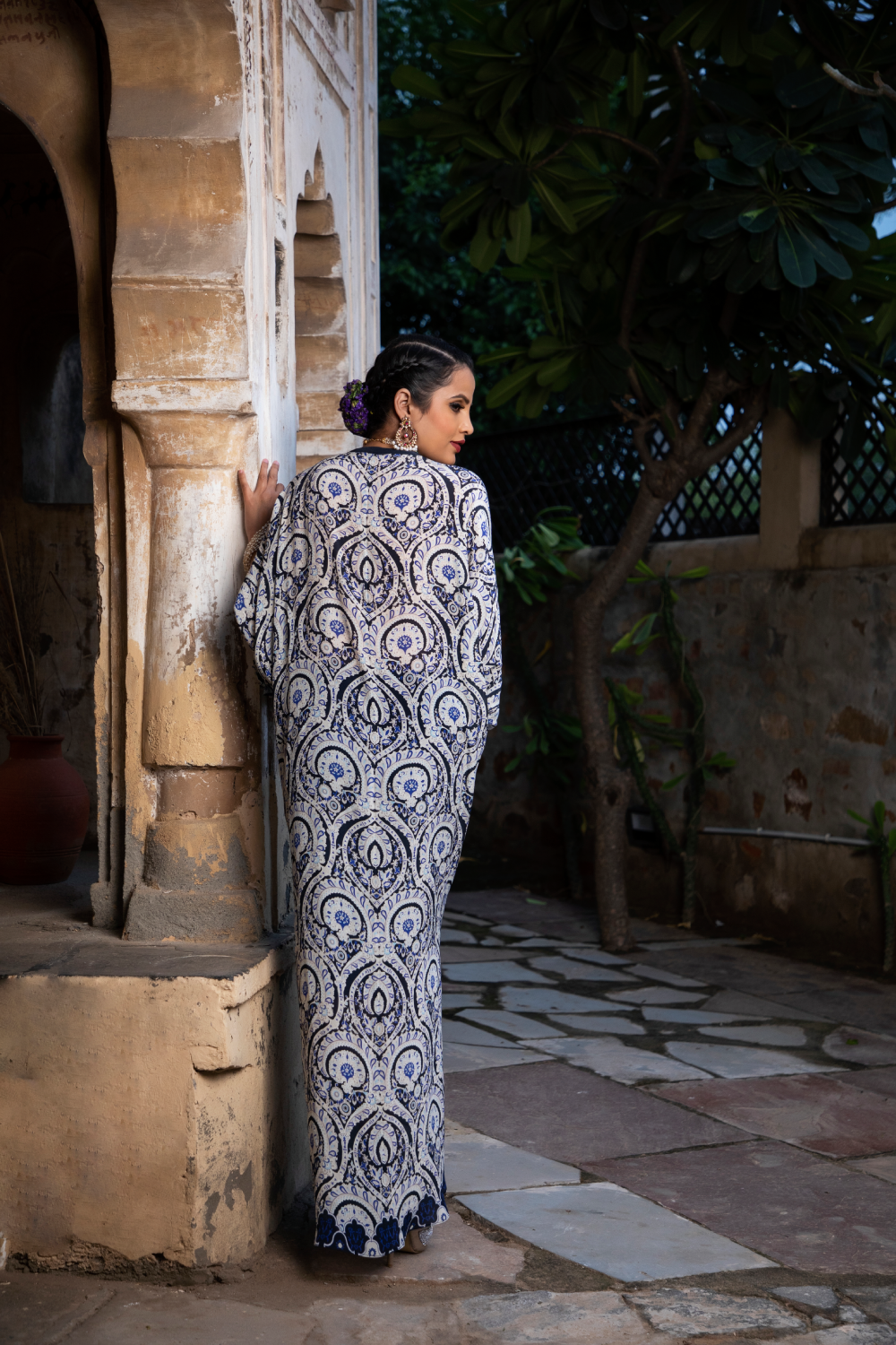 NAVY BLUE & IVORY PRINTED ZEE KAFTAN WITH POTLI BAG