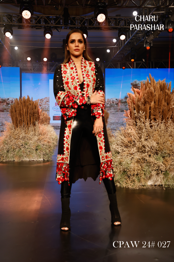 BLACK SEQUINS EMBROIDERED DOUBLE LAPEL JACKET