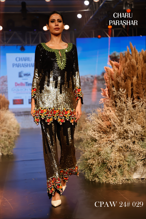 BLACK SEQUINS EMBROIDERED SHORT KURTI WITH PANTS