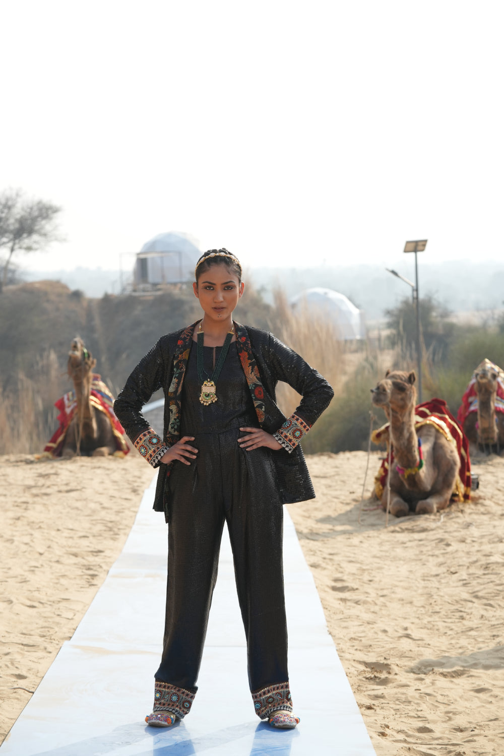 BLACK SEQUINS JUMPSUIT WITH PRINTED LONG JACKET