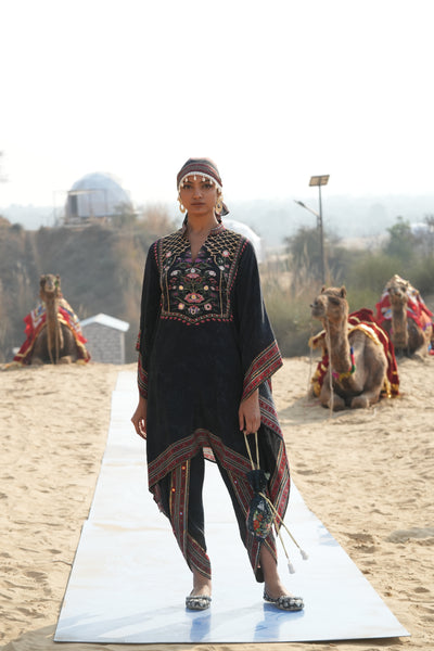BLACK ROSE PRINTED KAFTAN TOP WITH DHOTI